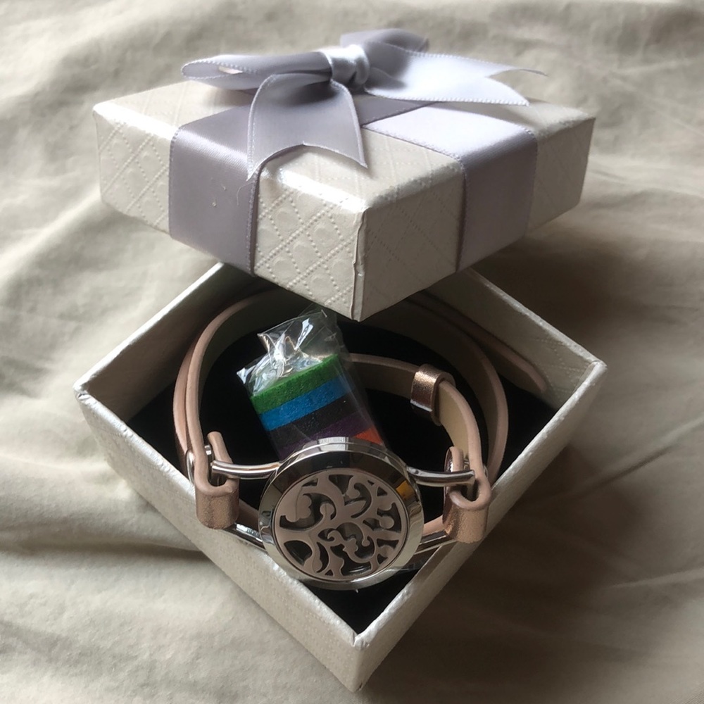 Essential Oil Diffusing Rose Gold Leather Bracelet